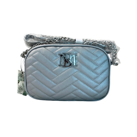 NWT Badgley Mischka Camera Bag with Slip Pocket on the Back Metallic Grey - Picture 2 of 6